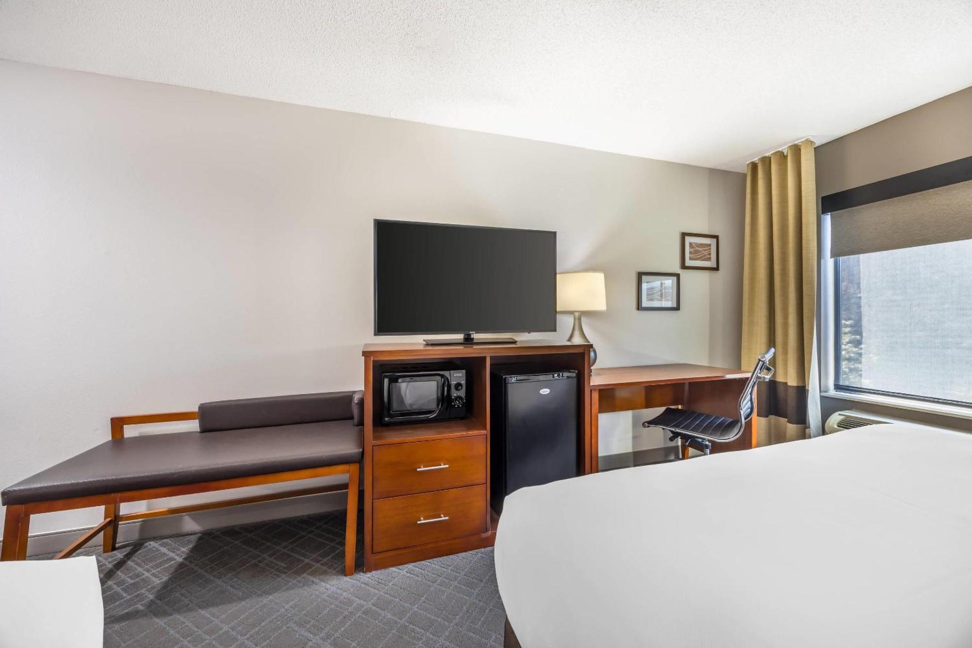 Comfort Inn & Suites Chattanooga West - Lookout Mountain Екстериор снимка